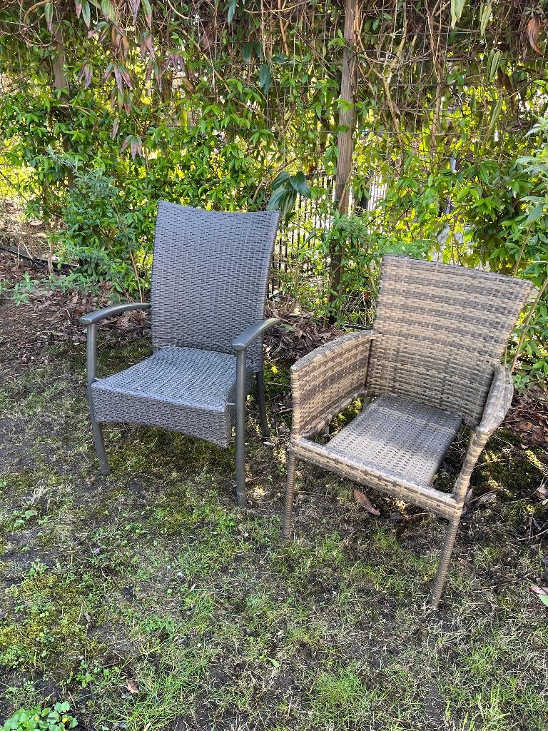 tuinstoel grijs of bruin met gratis tuinkussen creme nude, Ophalen, Zo goed als nieuw, Kunststof, Stapelbaar