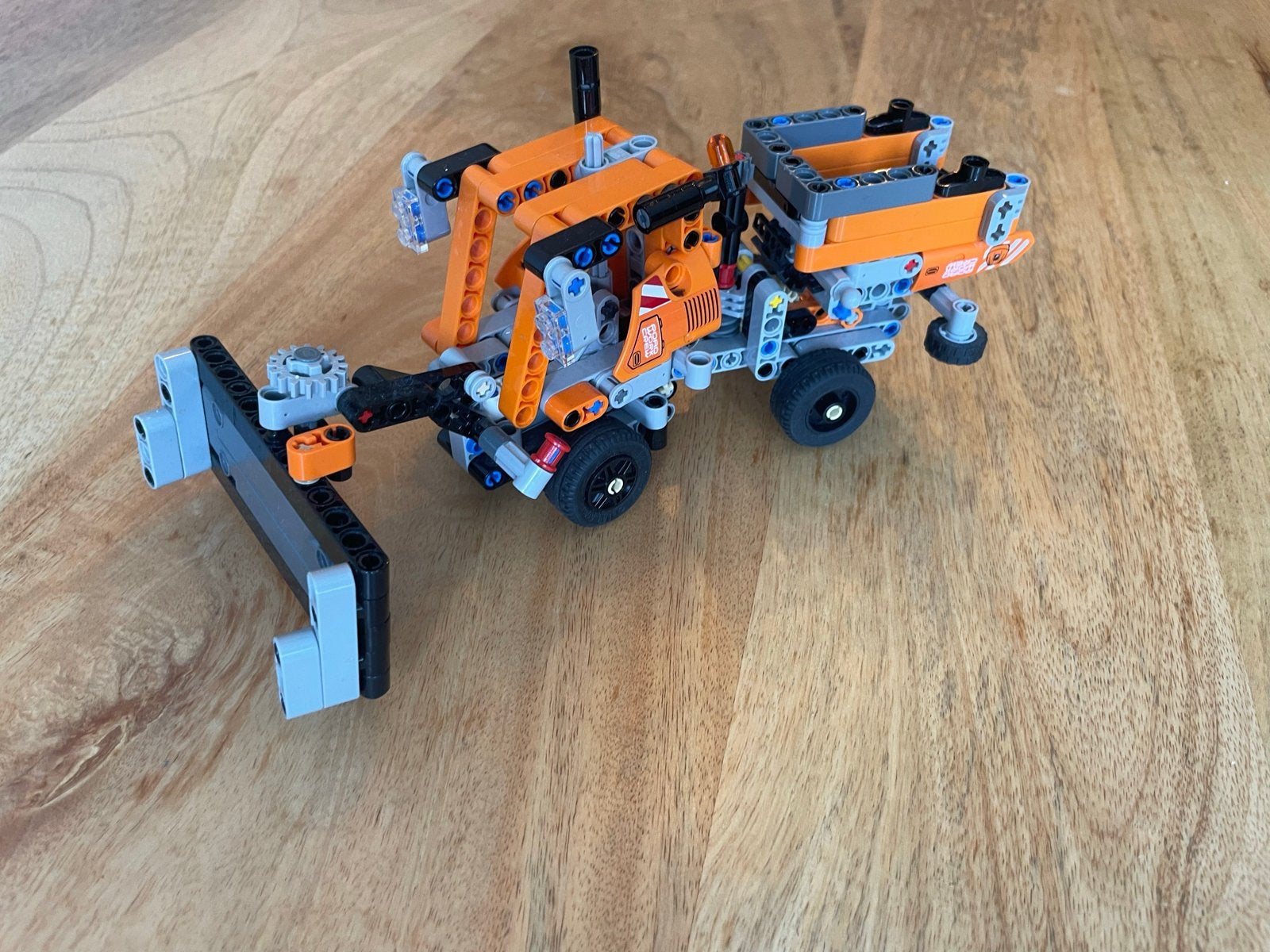 Lego Technic 42060 Wegenbouwmachine met handleiding, Ophalen, Zo goed als nieuw, Overige merken