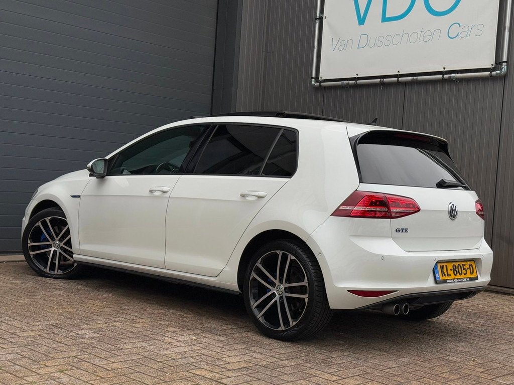 Volkswagen Golf 1.4 TSI GTE | Automaat | Schuifdak | Xenon, Auto's, 8 kWh, Stof, Gebruikt, 4 cilinders