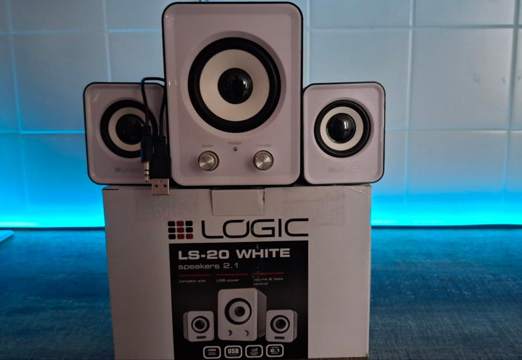 Logic LS-20 White 2.1 Luidsprekerset, Ophalen of Verzenden, Zo goed als nieuw, Audiokanaal 2.1, Logic