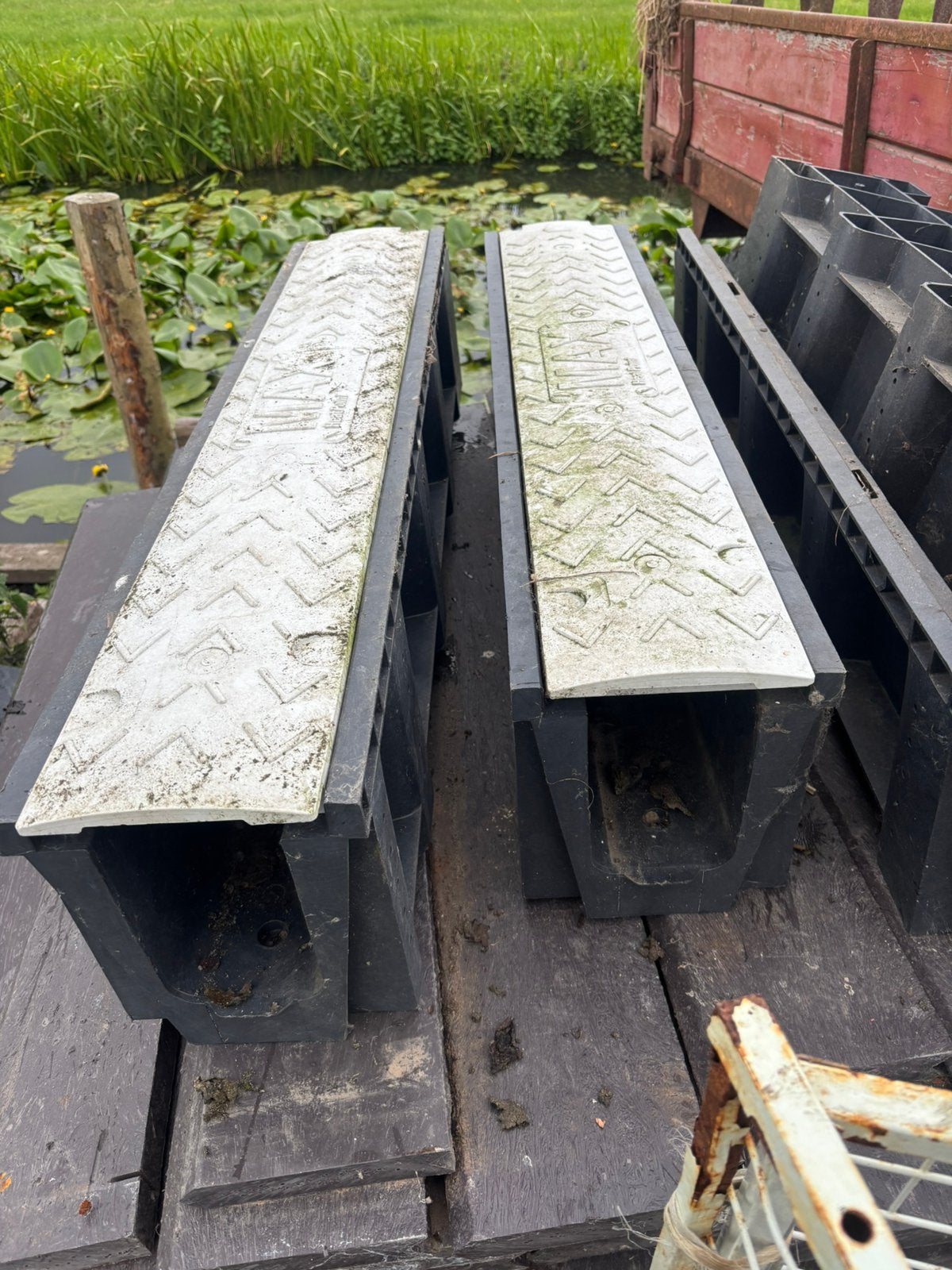 Kunststof kabel goten 10 stuks, Ophalen, Zo goed als nieuw