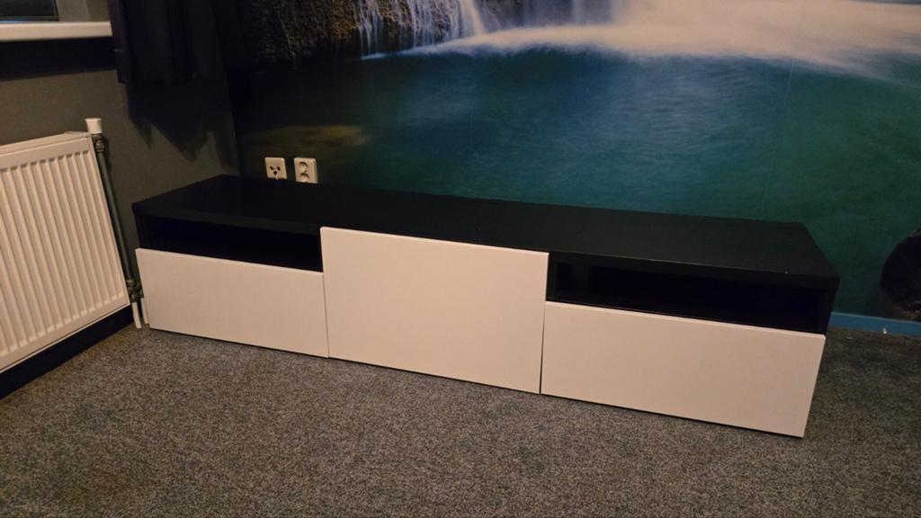 Tv meubel Ikea, Ophalen