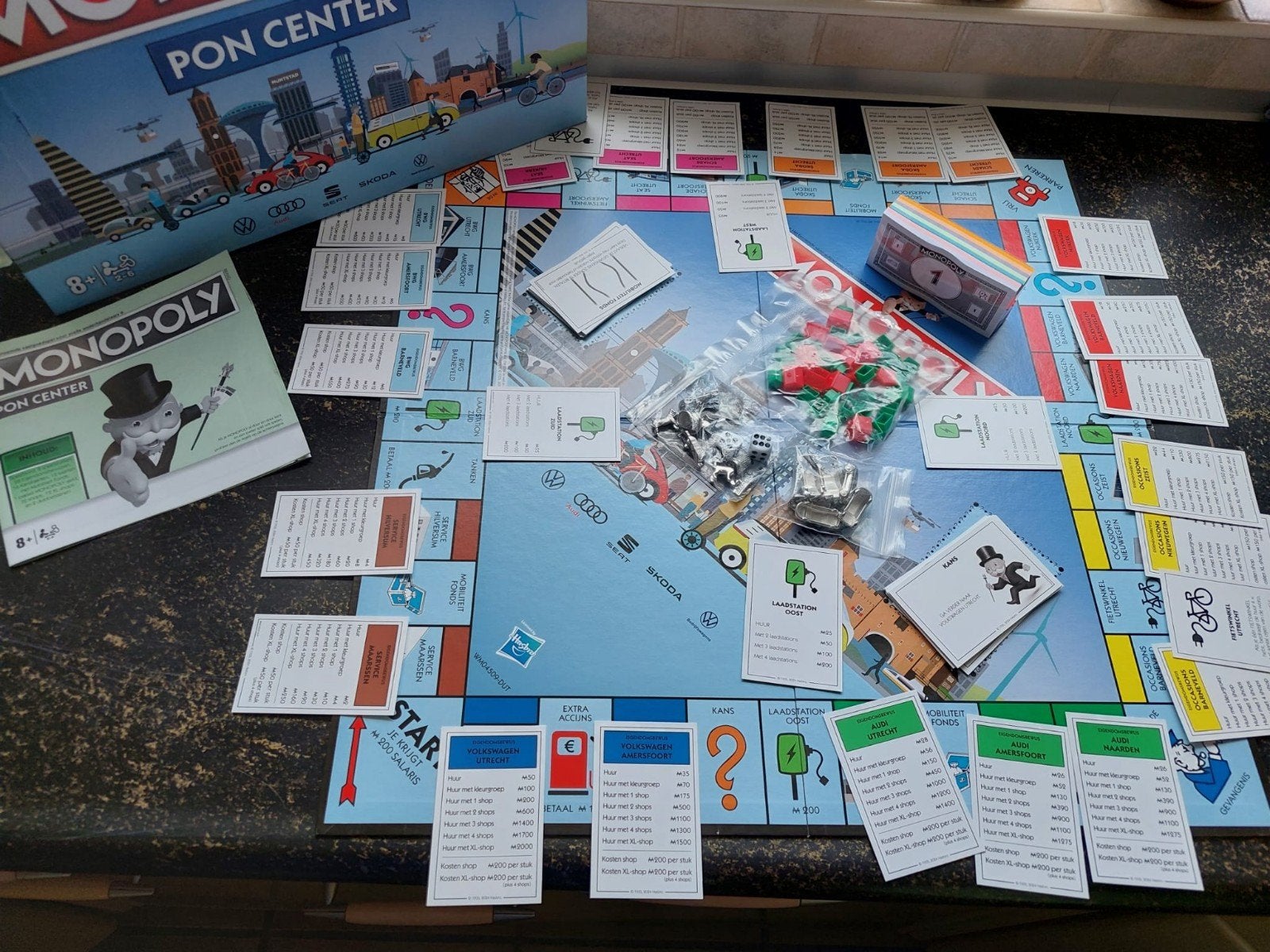 compleet monopoly pon center, Drie of vier spelers, Ophalen of Verzenden, Zo goed als nieuw, Monopoly