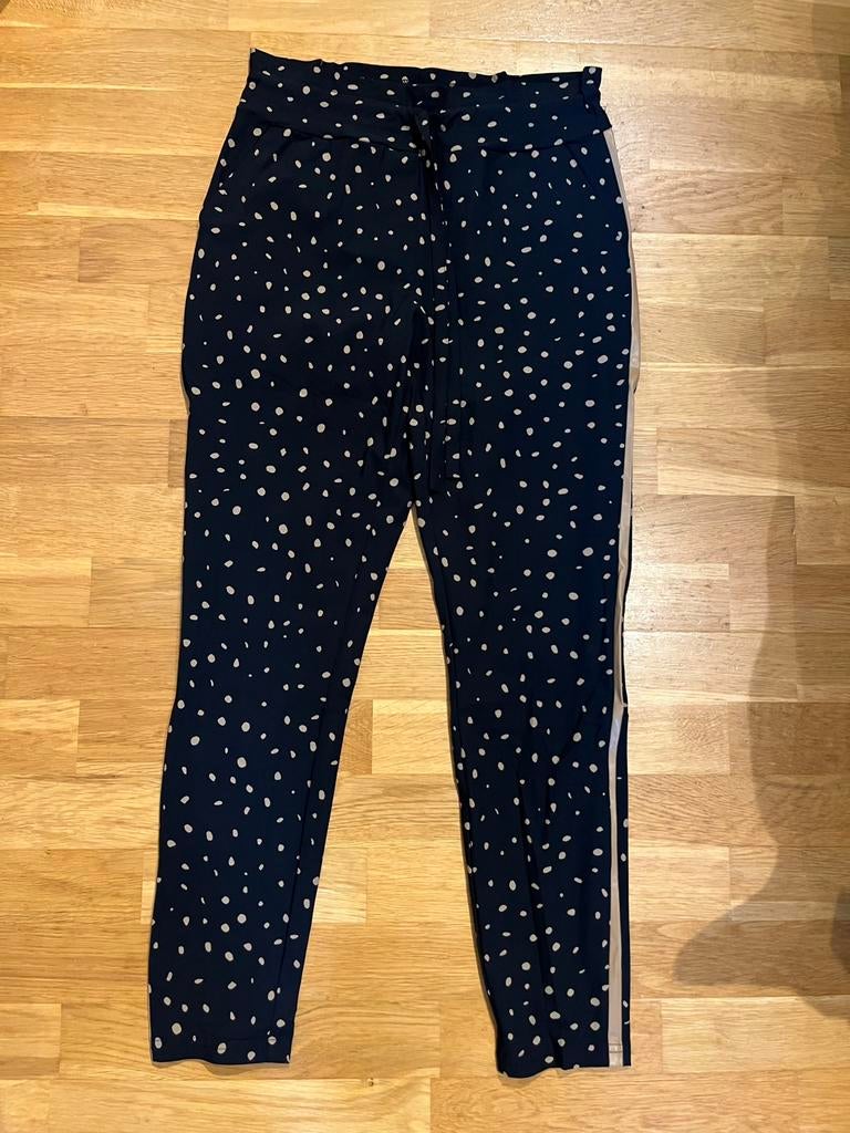 Zwarte broek met beige stippen van studio Anneloes maat m, Ophalen of Verzenden, Zo goed als nieuw, Zwart, Lang
