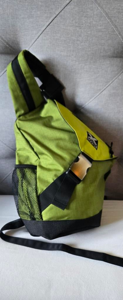 Hippe Xover rugtas - Handbagage geschikt - Nieuw!, Sieraden, Tassen en Uiterlijk, Tassen | Rugtassen, 40 cm of meer, Nieuw, 30 tot 45 cm