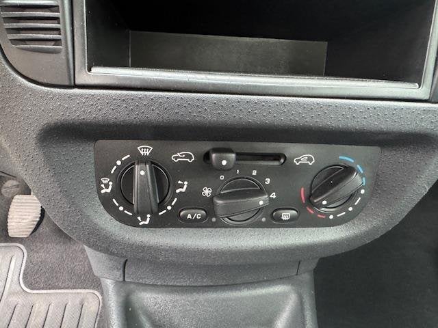 Citroen C2 1.4i Attraction, '05, airco, goede apk in een net, Auto's, Voorwielaandrijving, 4 cilinders, 4 stoelen, Zwart