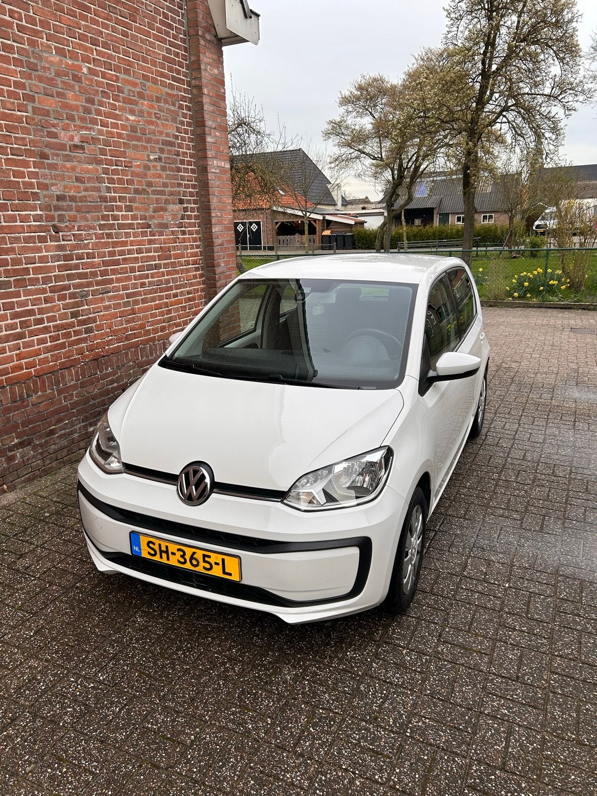 Volkswagen up! 1.0 44KW 3-DRS 2018 Wit, Auto's, Volkswagen, Voorwielaandrijving, Stof, Up!, 4 stoelen