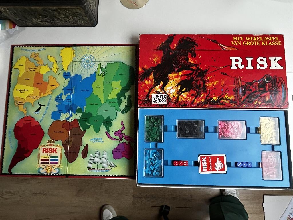 RISK Clipper, Vijf spelers of meer, Ophalen of Verzenden, Zo goed als nieuw, Clipper