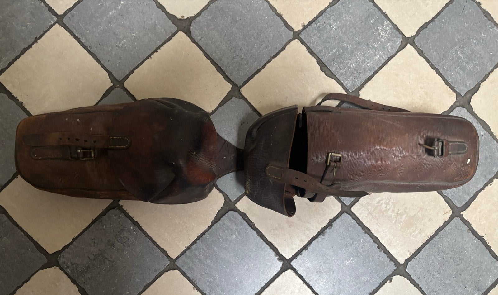 Vintage Lederen Cavalerie Zadeltassen - Authentiek en Robuus, Ophalen of Verzenden, Nederland