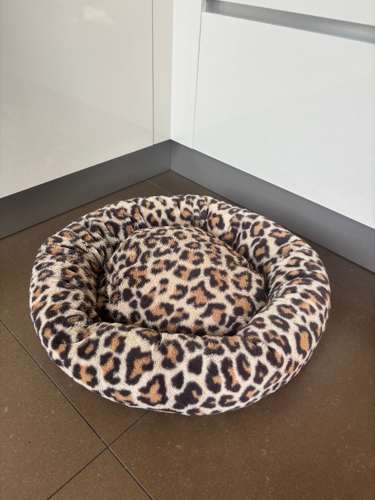 Luipaard dierenbed donut | kattenmand hondenmand, Dieren en Toebehoren, Ophalen of Verzenden, Gebruikt