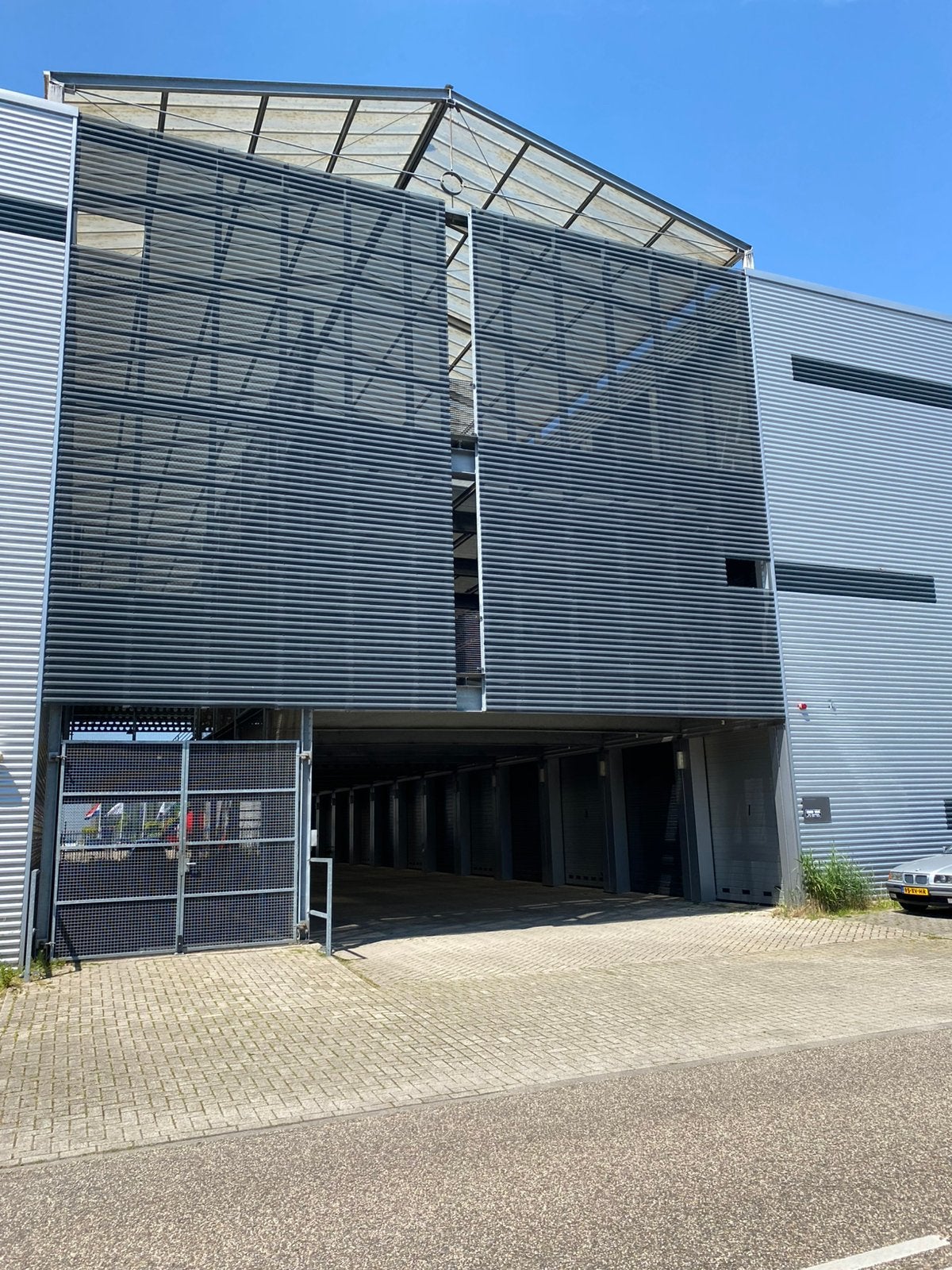 Te huur unit in Uithoorn, Bedrijfsruimte