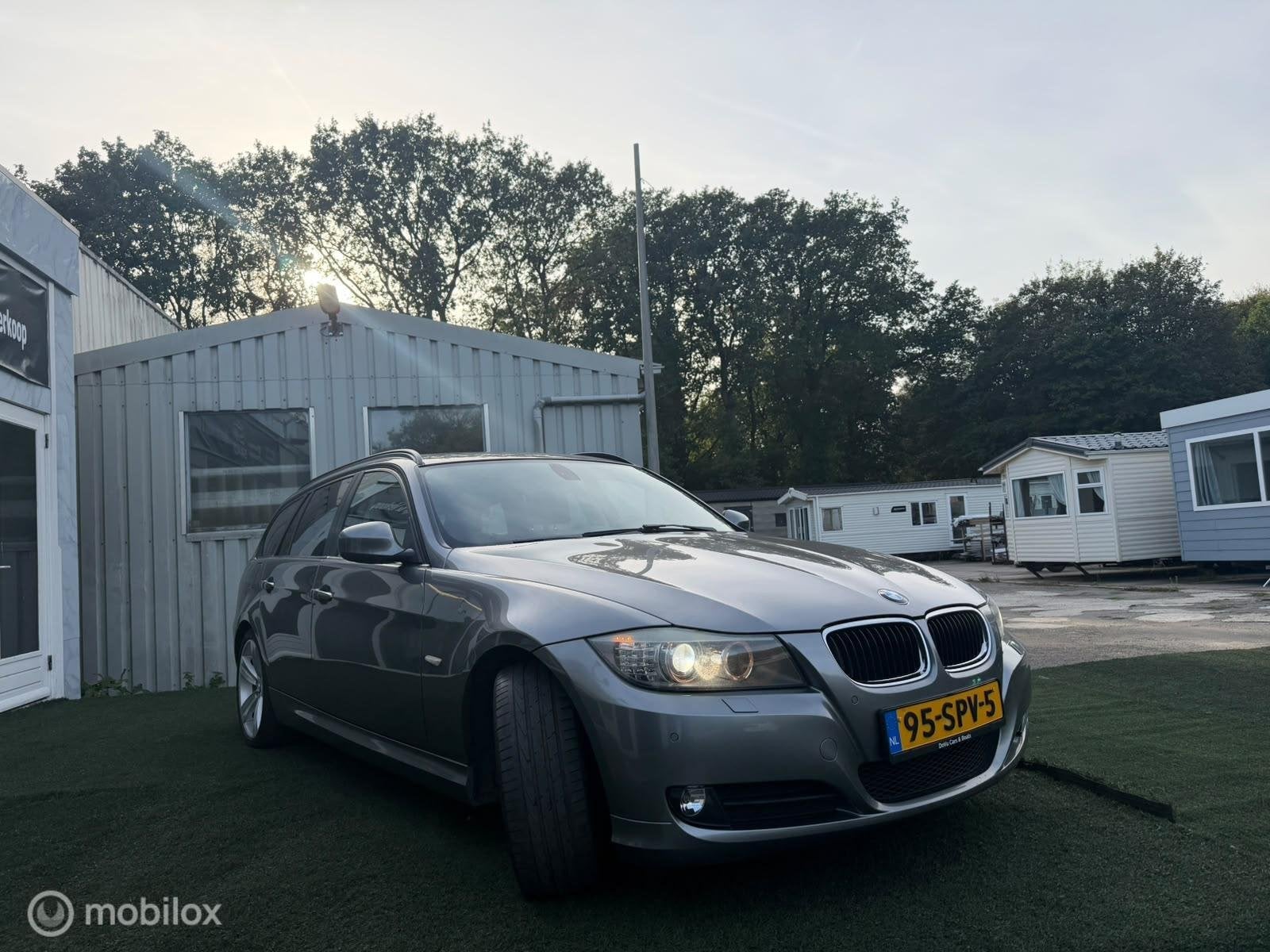 BMW 3-serie Touring 318i LET OP: oliedrukprobleem, Auto's, Euro 5, Handgeschakeld, Grijs, 1405 kg