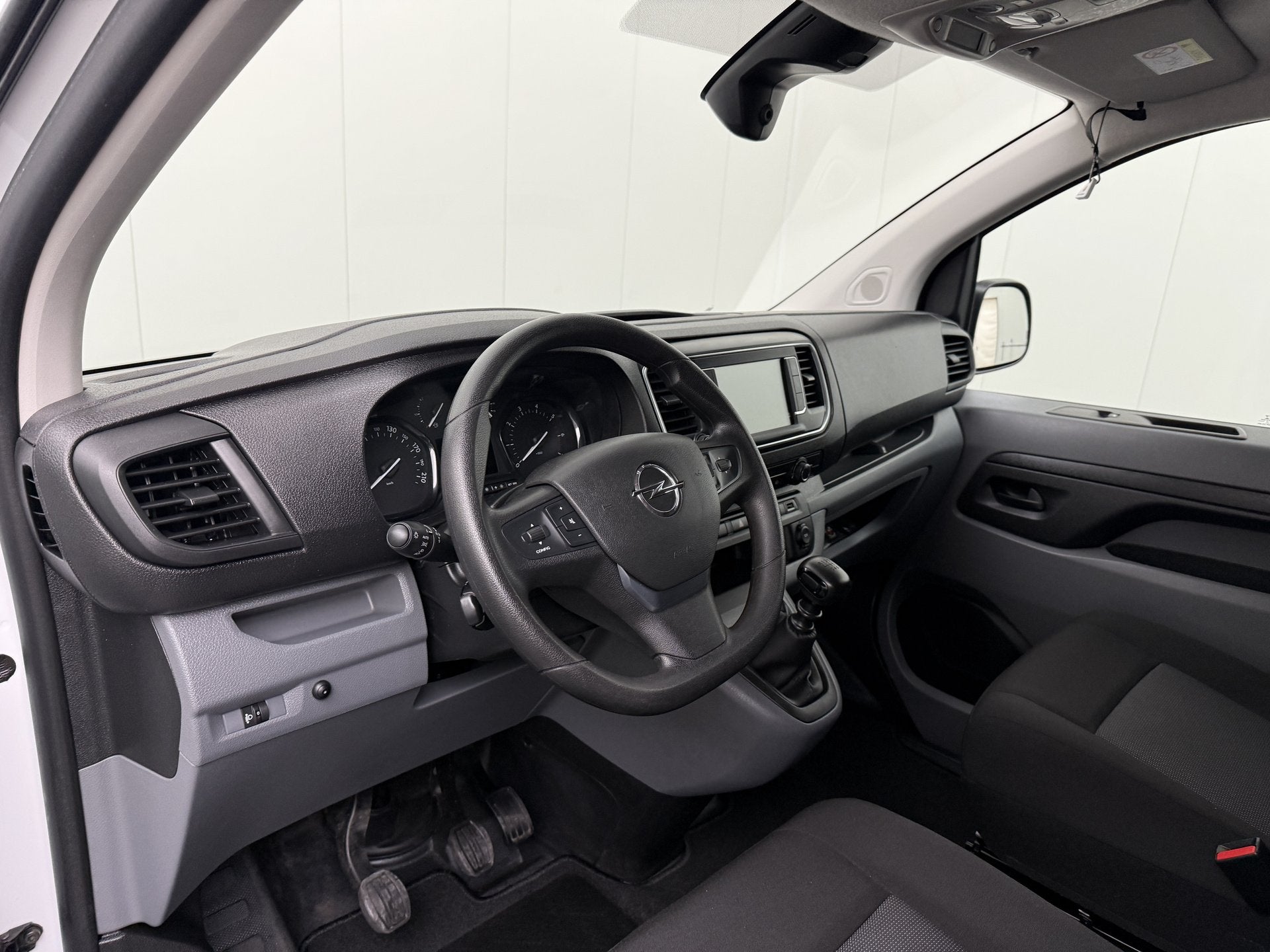 Opel Vivaro 1.5CDTI XXL Edition | Multimedia | Camera | Navi, Auto's, Voorwielaandrijving, Dealer onderhouden, Stof, Gebruikt