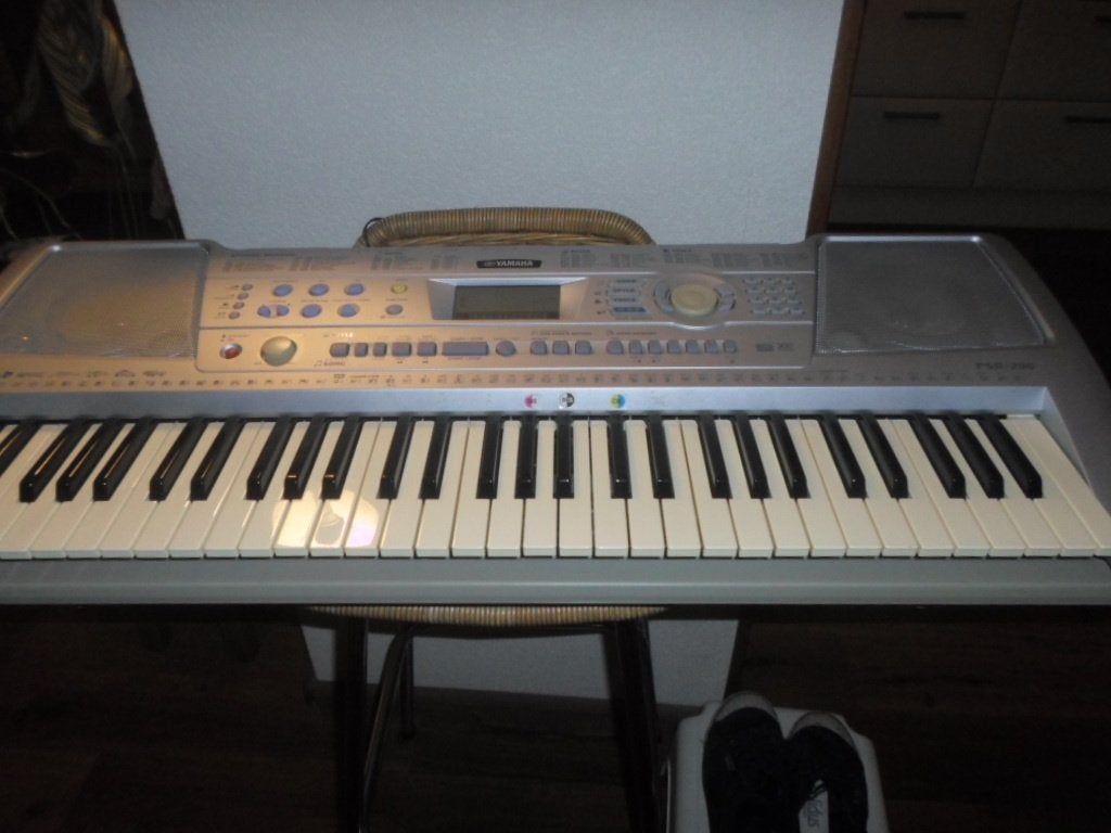 keyboard, Muziek en Instrumenten, Keyboards, Ophalen, Yamaha, Aanslaggevoelig, 61 toetsen