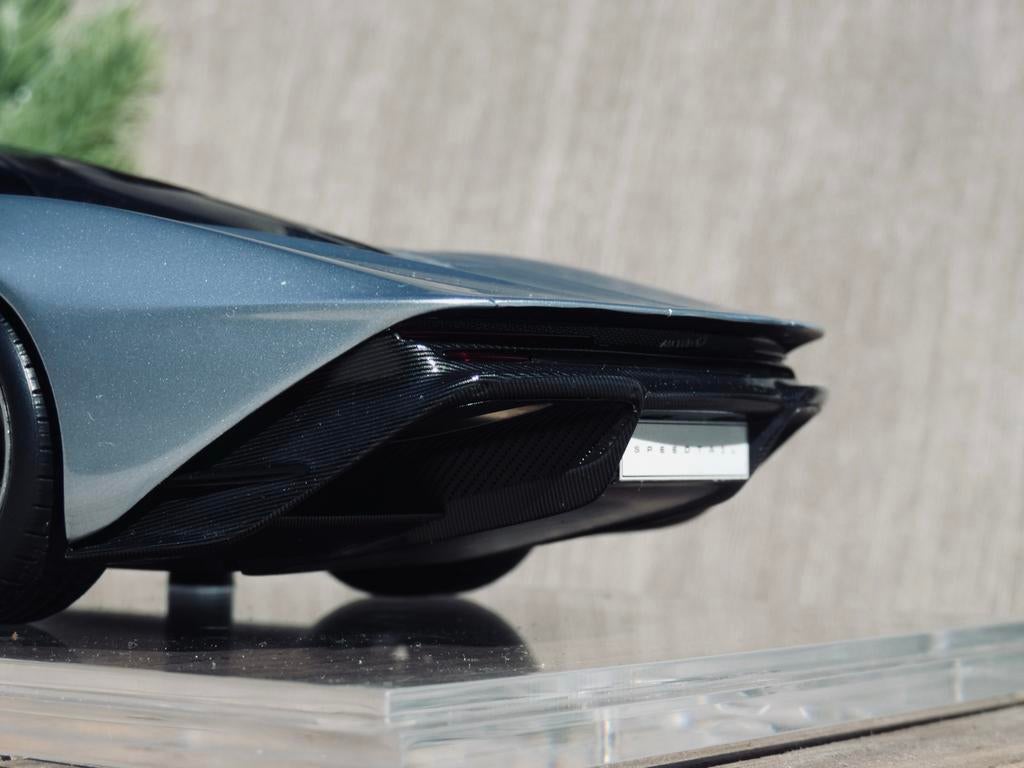 McLaren Speedtail zilver TSM Models 1:18, Ophalen of Verzenden, Zo goed als nieuw, Auto, Overige merken