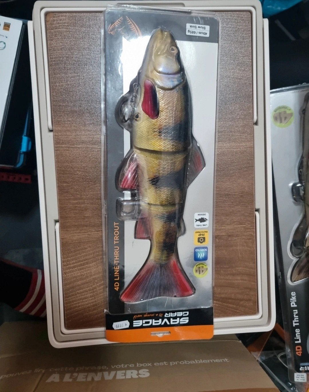 Nieuwe Savage Gear 4D Line Thru Trout 40cm/685g Slow Sink, Ophalen of Verzenden, Nieuw, Kunstaas