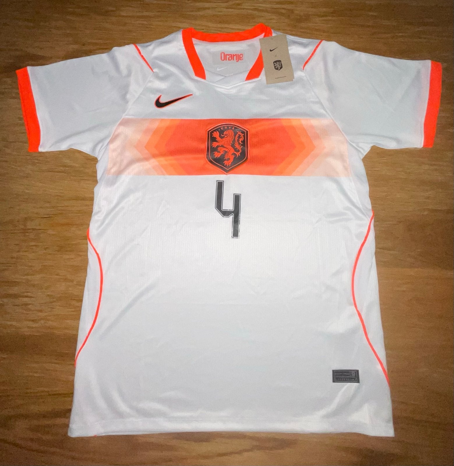 Wk Nederland uitshirt VVD, Maat M, Ophalen of Verzenden, Nieuw, Shirt