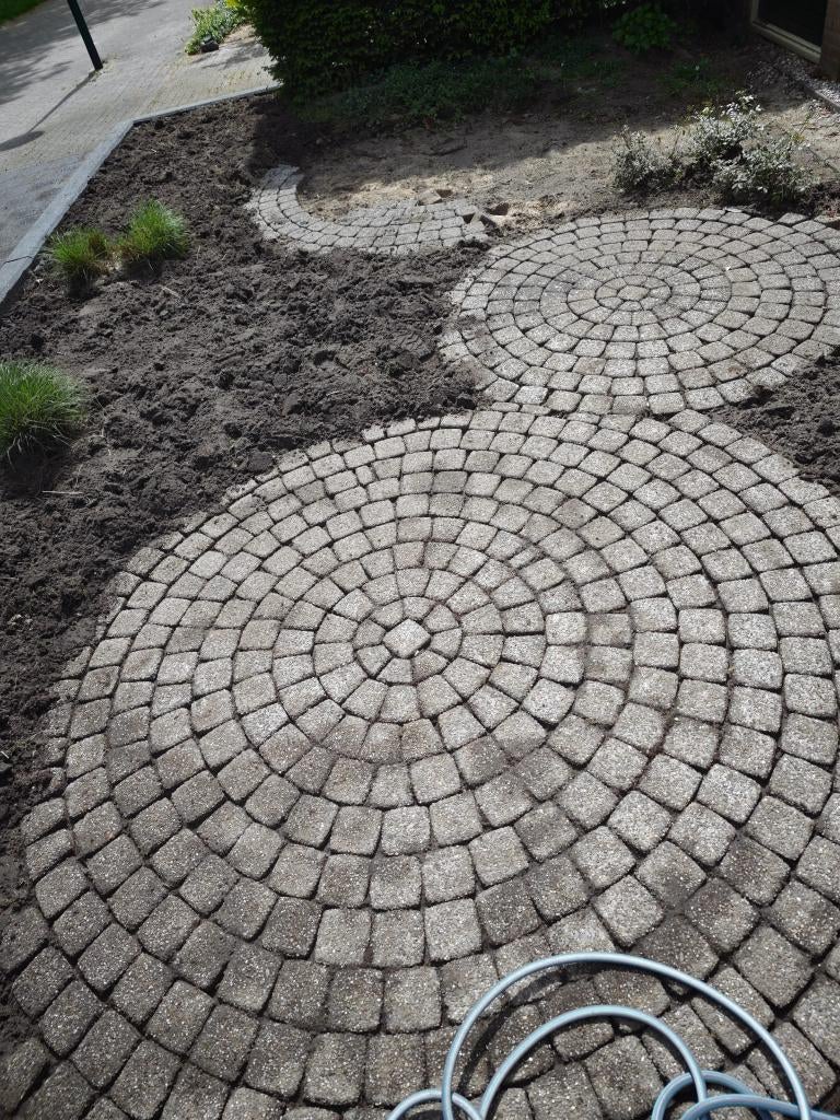Stenen gelegt in een cirkel - Gratis op te halen, Ophalen, Gebruikt, Klinkers, 5 tot 10 m²