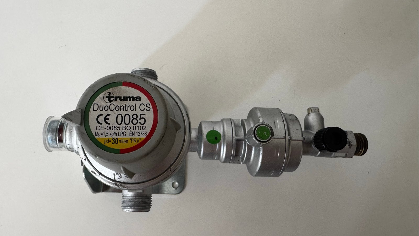 Truma DuoControl CS gasdrukregelaar 30 mbar Caravan/Camper, Ophalen of Verzenden, Gebruikt