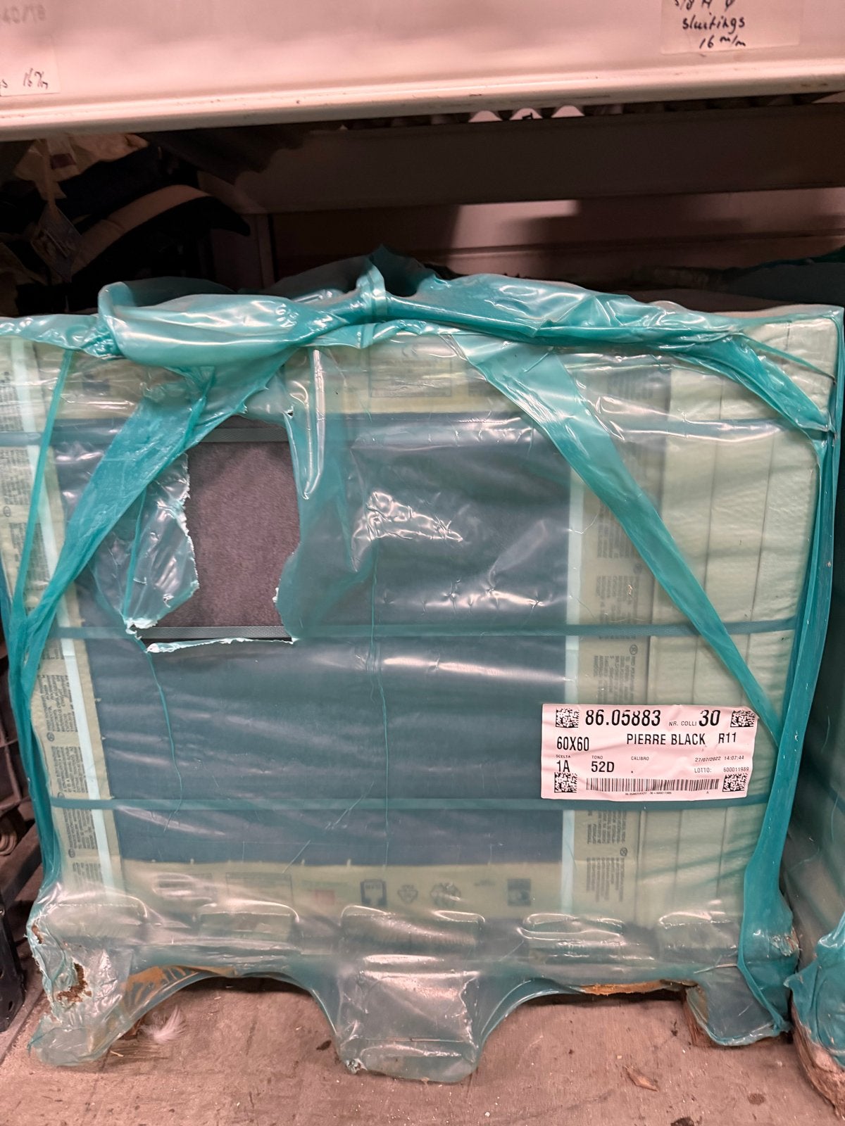 Tegels 61x61 cm - 5 pallets (200m2) - Pierre Black R11, Ophalen, 60 cm of meer, Keramiek, Nieuw