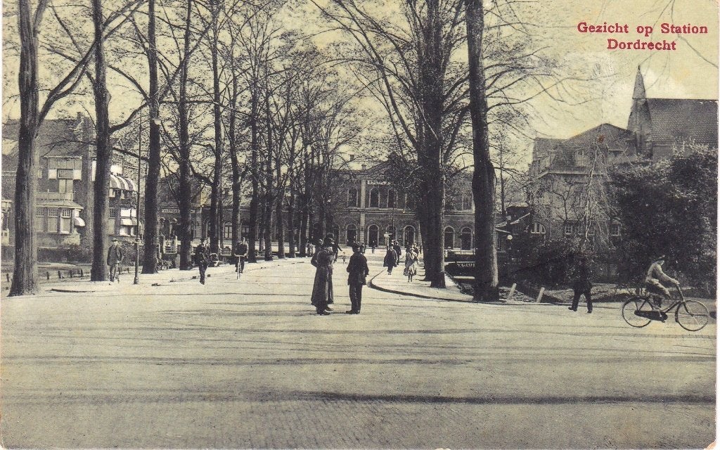 DORDRECHT GEZICHT OP STATION DORDRECHT, Ophalen of Verzenden, Voor 1920, Noord-Brabant