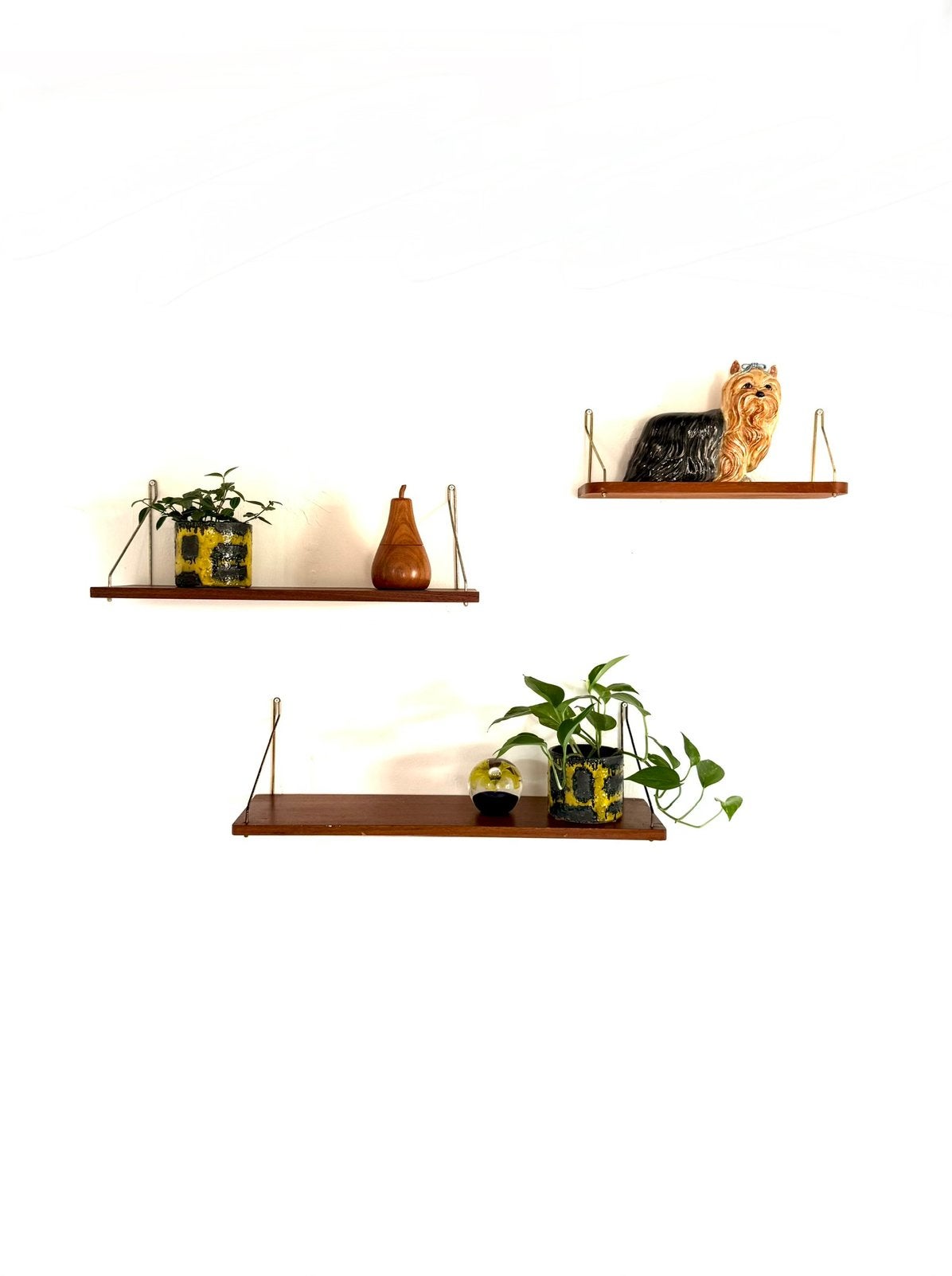 Set van 3 Deense teak & messing wandplanken ‘60, Gebruikt, Ophalen of Verzenden, Nvt, Nvt