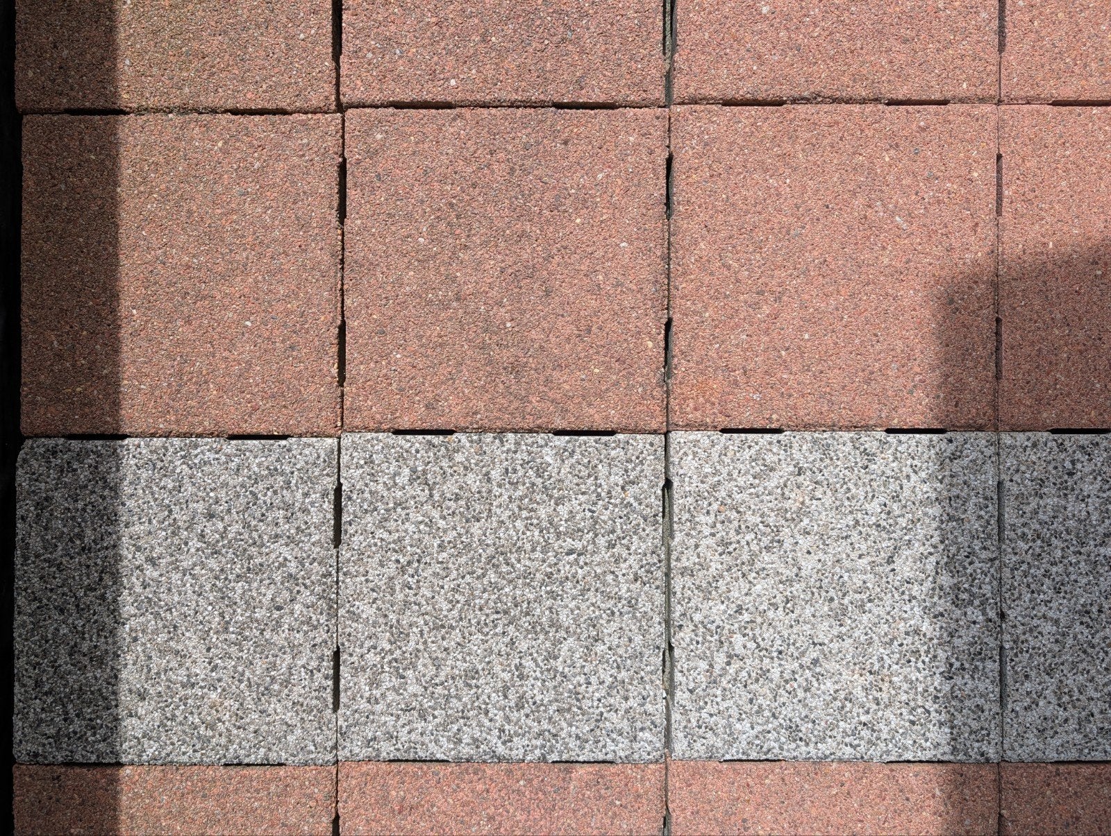 GRATIS 30x30 terrastegels met afwateringsvoegen, Ophalen, Gebruikt, Beton, Terrastegels