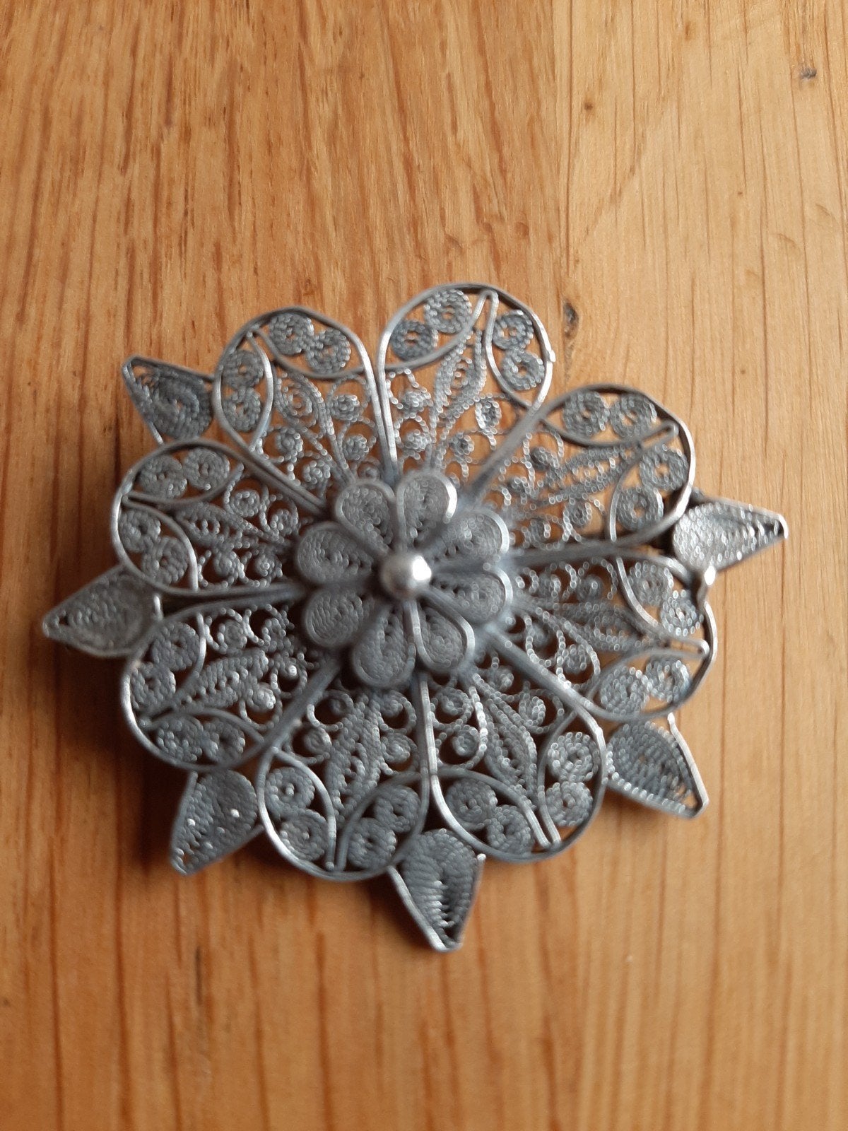 Vintage Zilver Filigraan Broche Bloem, 4 tot 7 cm, Gebruikt, Ophalen of Verzenden, Zilver