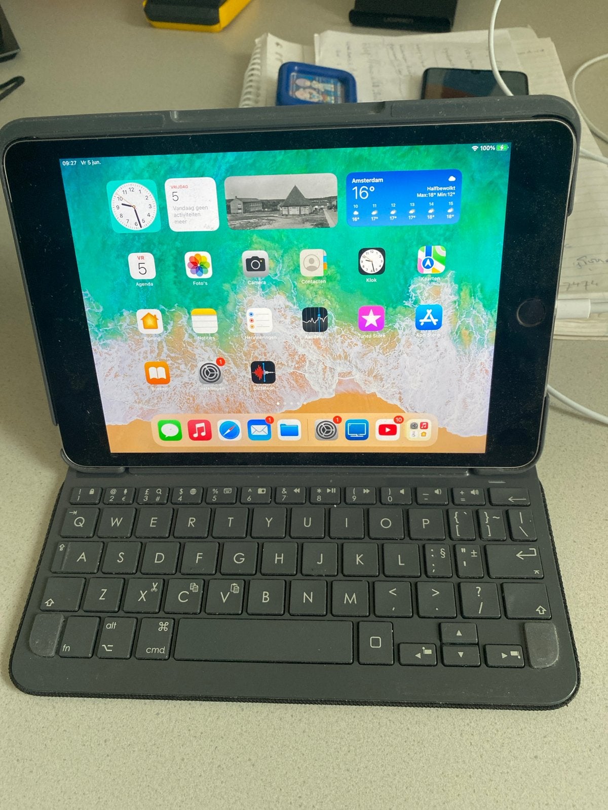 Apple iPad mini 4 128gb met toetsenbord, Computers en Software, Apple iPads, Zo goed als nieuw, 128 GB, Grijs, Ophalen