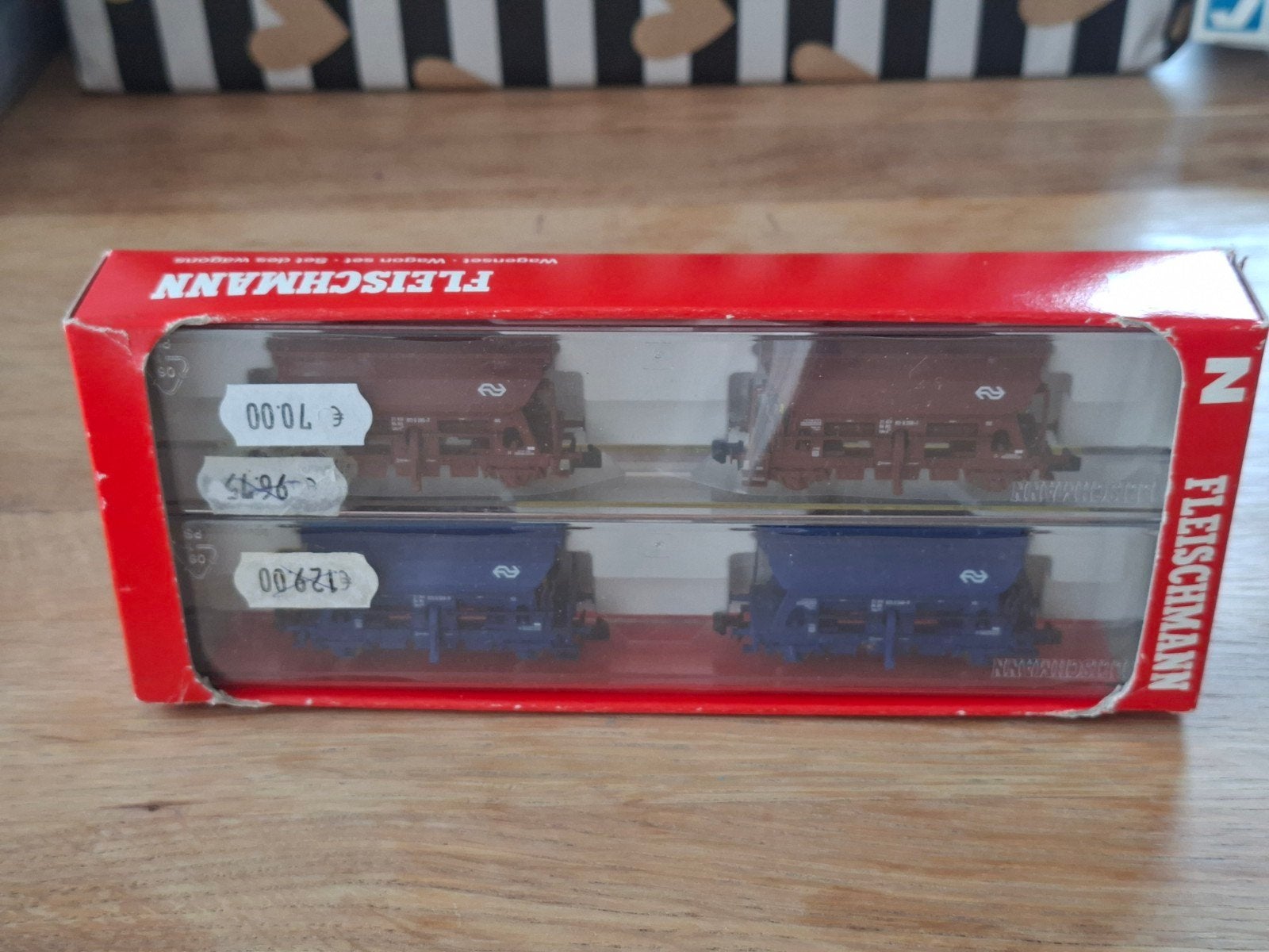 4 Fleischmann NS wagons, ongebruikt in ovp!, Hobby en Vrije tijd, Modeltreinen | N-Spoor, Gelijkstroom, Fleischmann, Ophalen of Verzenden
