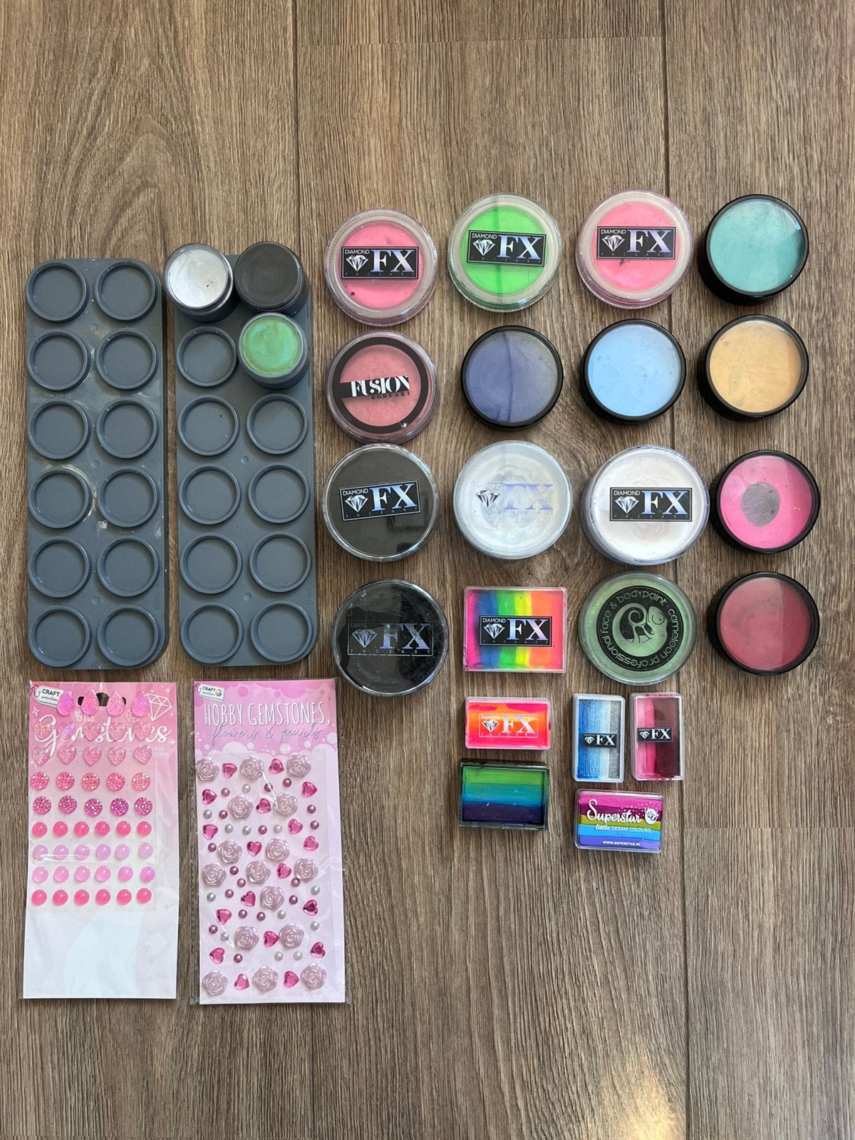 Schmink, special fx make-up en glitter tattoos, Ophalen, Zo goed als nieuw