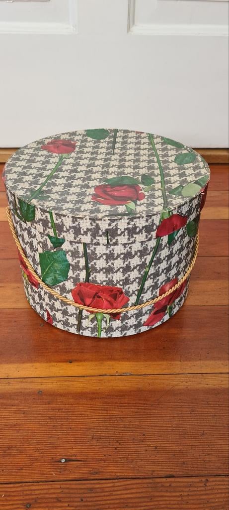 Vintage hoedendoos met rozenprint, Ophalen of Verzenden