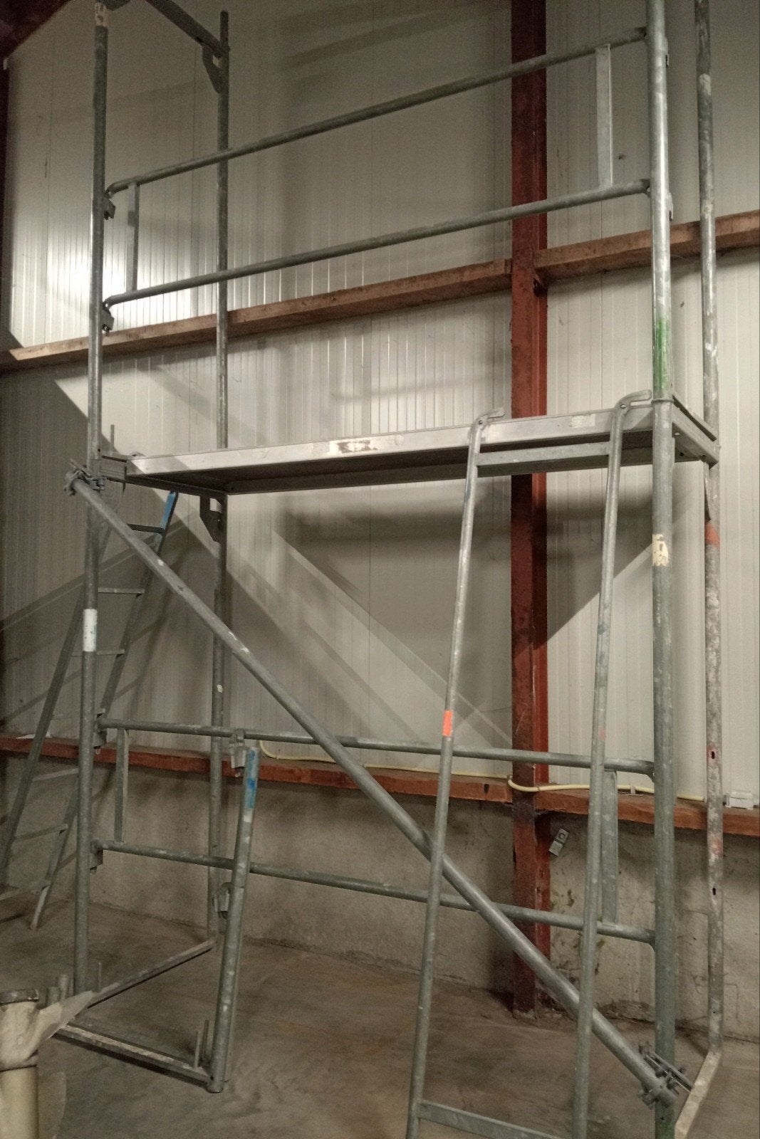 207 cm  steiger layher 6 meter werkhoogte, Ophalen of Verzenden, Verfspuit of Verfpomp
