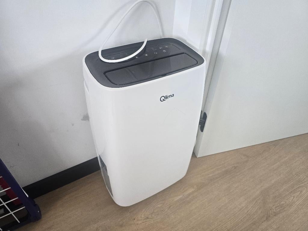 Qlima D630P Smart Condensation dehumidifier, Ophalen, Zo goed als nieuw, Luchtontvochter