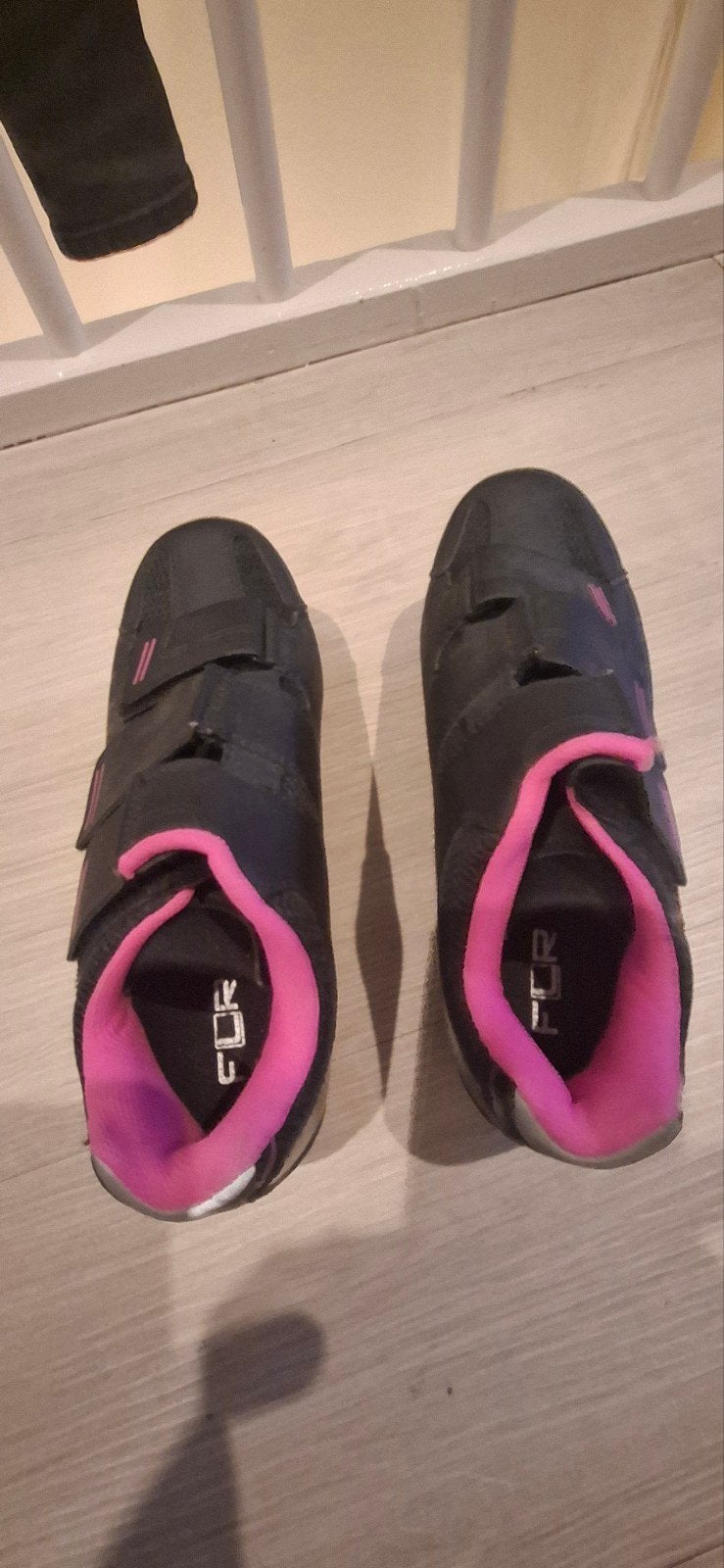 Wielrenschoenen met kliksysteem - Maat 36, Sport en Fitness, Ophalen of Verzenden, Zo goed als nieuw, Kleding