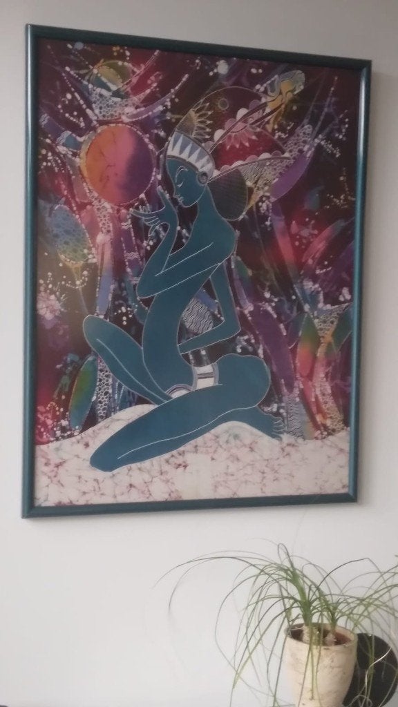 schilderij batikdoek in groene lijst en voorzien van glas, Ophalen, Ingelijst, Portret of Personen, Batik