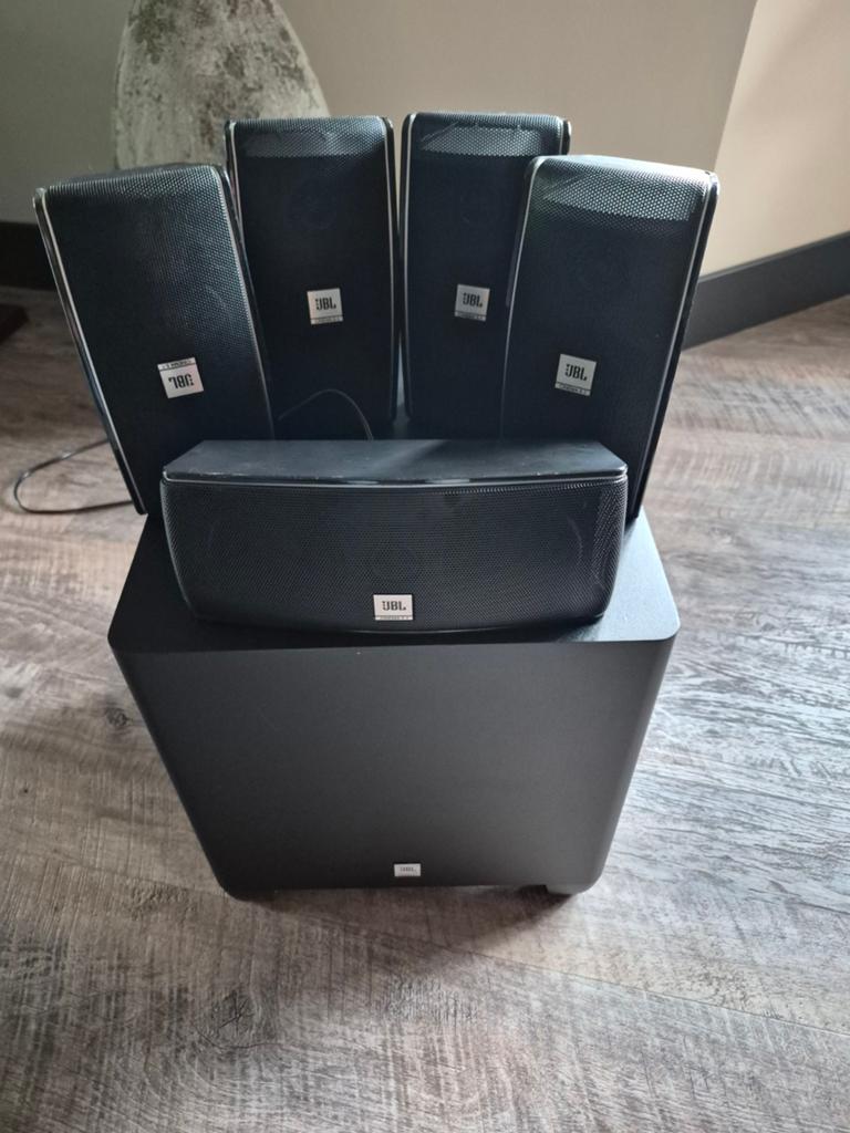 JBL Cinema 610 - Complete 5.1 Surround Home Cinema Speaker, Ophalen of Verzenden, Zo goed als nieuw, 120 watt of meer, JBL