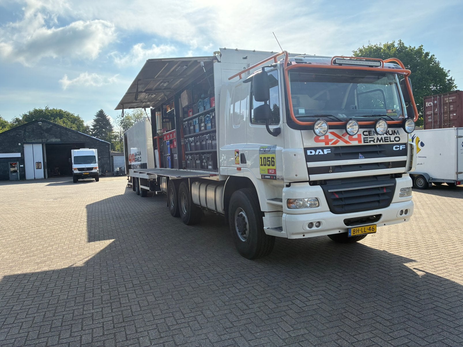 DAF 6x6 service truck + aanhanger . Rally service DAKAR, Auto's, Euro 2, Ginaf, Wit, Bedrijf