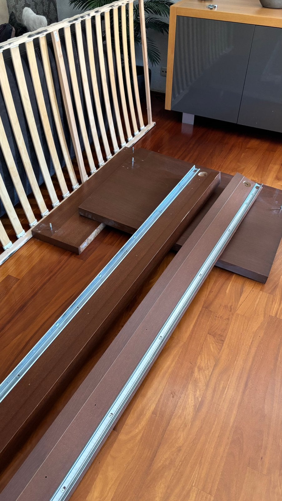 Al gedemonteerd tiener jongens bed. Netjes, Ophalen, 85 tot 100 cm, Zo goed als nieuw, Lattenbodem