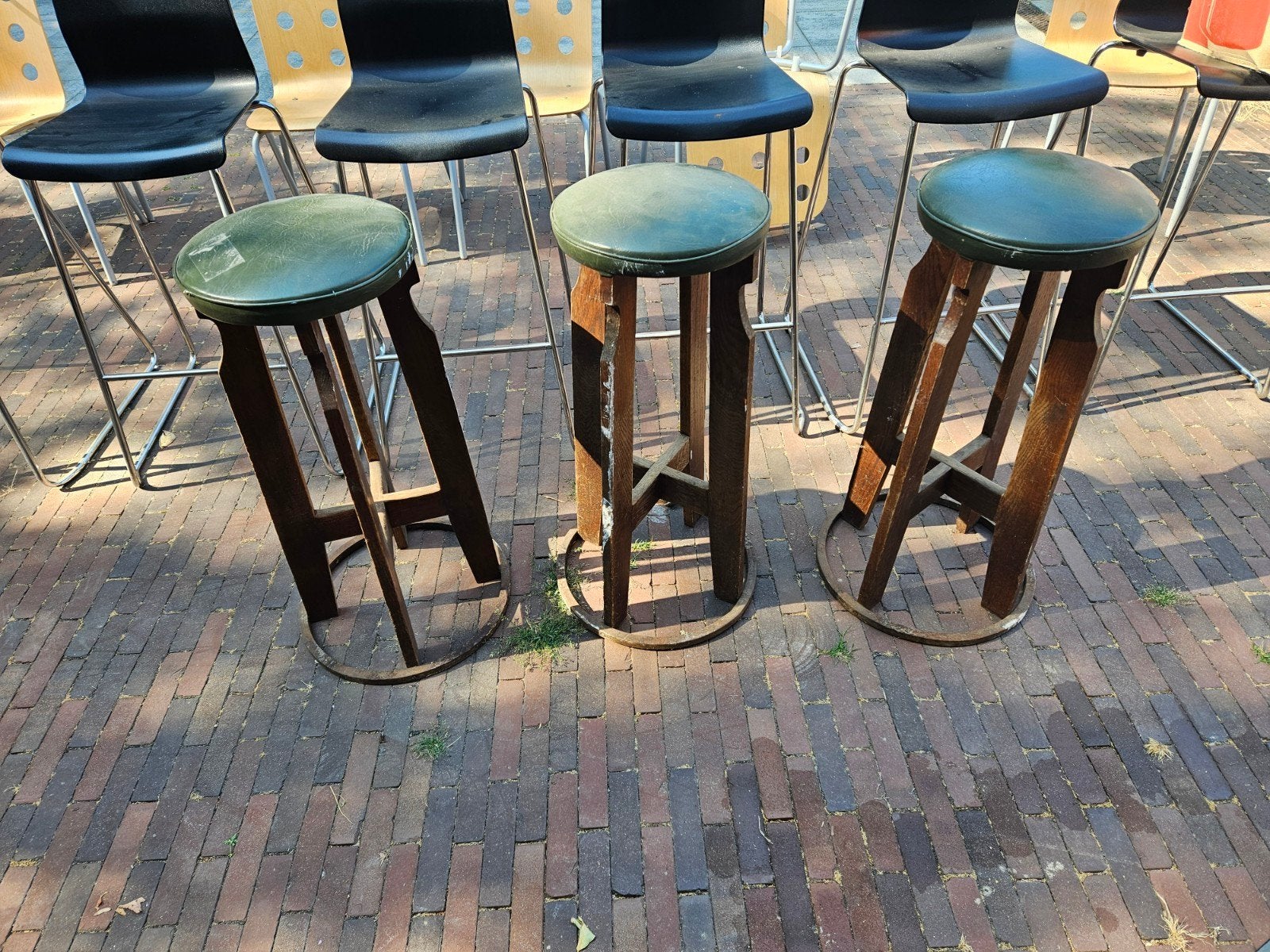 3 Barkrukken houten poten en metalen onderkant 78 cm hoog, Ophalen, Gebruikt, Met voetsteun, 60 tot 90 cm