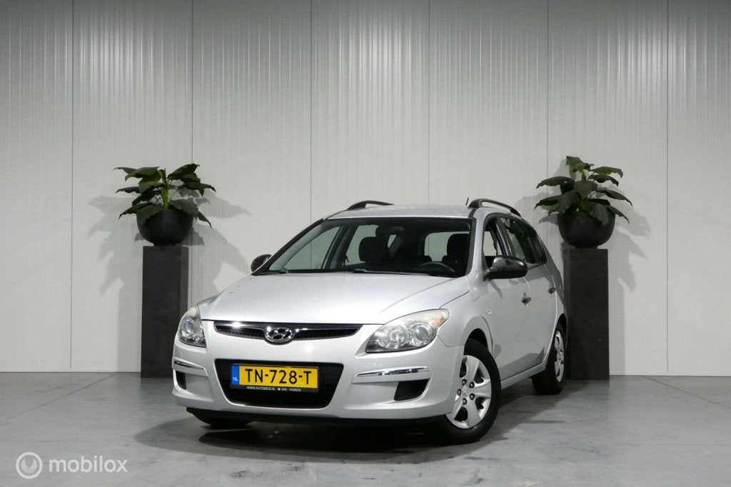 Hyundai i30 CW 1.4i Blue Active Cool, Auto's, Voorwielaandrijving, Gebruikt, 4 cilinders, 1396 cc