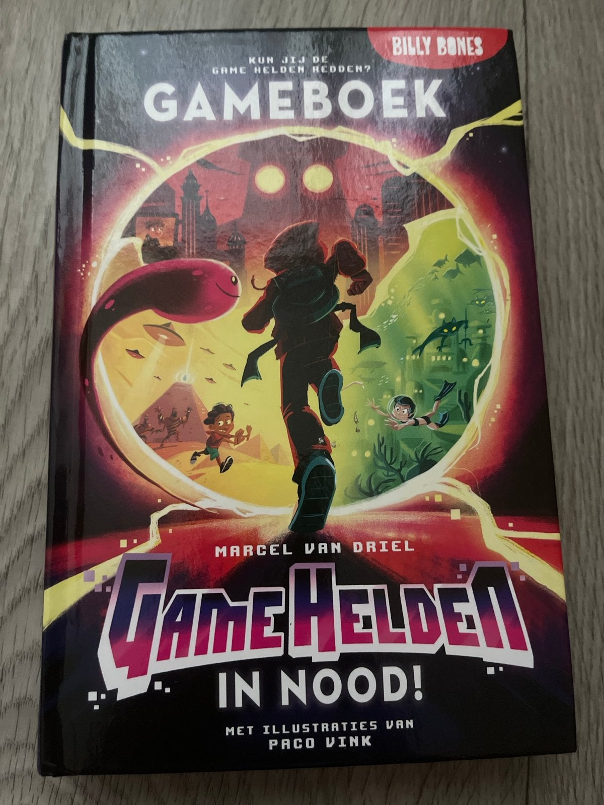 Gameboek: Game Helden in Nood! - Marcel van Driel, Ophalen, Zo goed als nieuw, Fictie