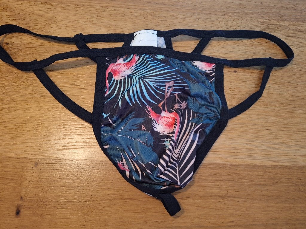 Herenstring met tropische print maat L, Kleding | Heren, Ondergoed, Verzenden, Zwart, Onbekend, Overige typen