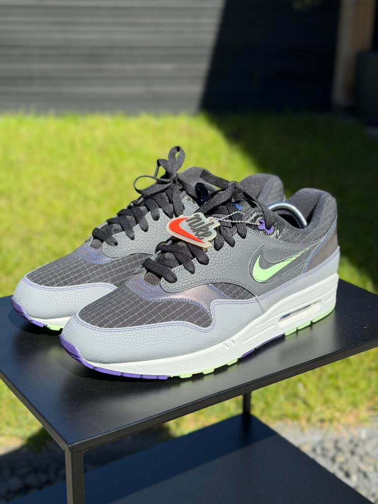 Nike Air Max 1 ‘Future swoosh’ maat 46, Kleding | Heren, Schoenen, Ophalen of Verzenden, Nieuw, Overige kleuren