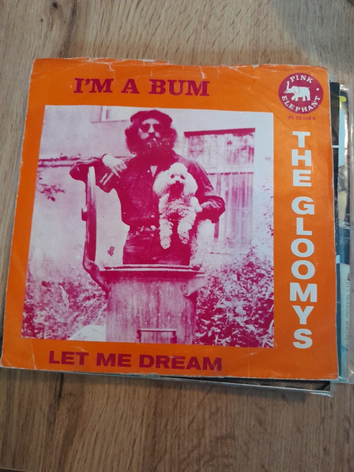 the gloomys 7 inch i,m a bum, Ophalen of Verzenden, Zo goed als nieuw, Pop