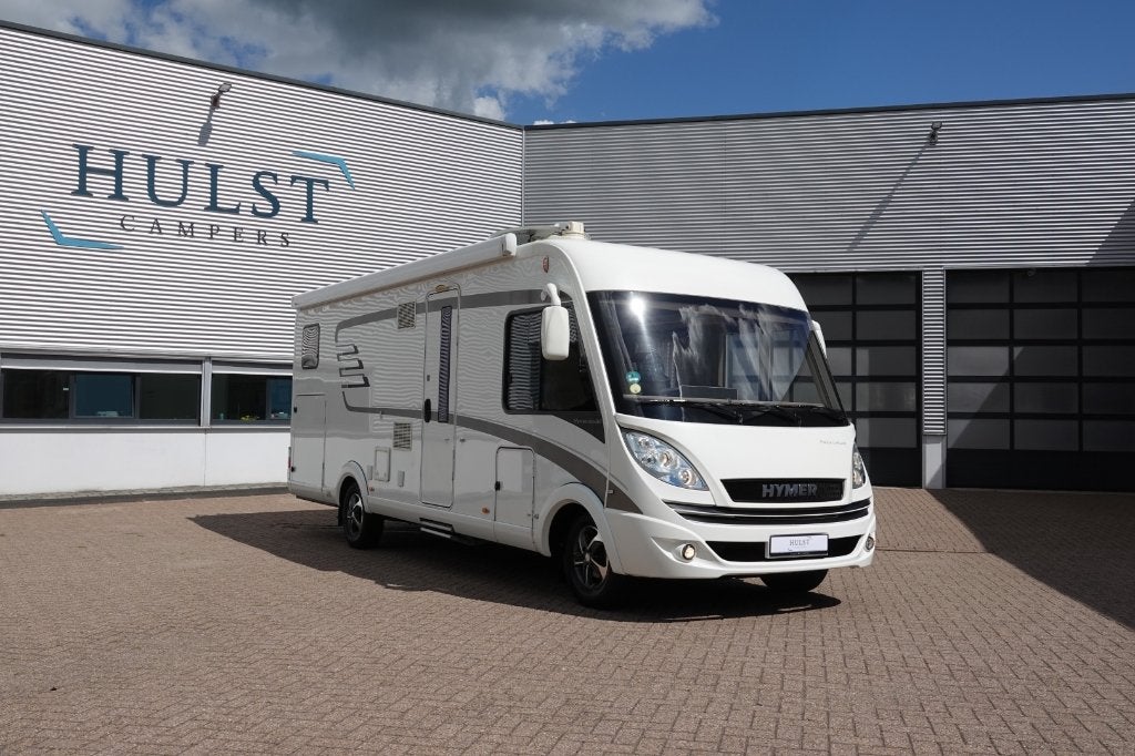 Hymer B 704 Premium Line, 3.0 Mjet Automaat Bovenkastjes, Tot en met 2, 7 tot 8 meter, Bedrijf, Diesel