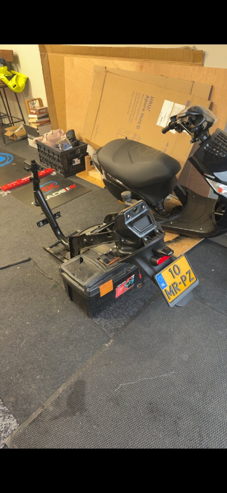 Zip A1 frame 125cc, Fietsen en Brommers, Ophalen of Verzenden, Zo goed als nieuw, Overige modellen