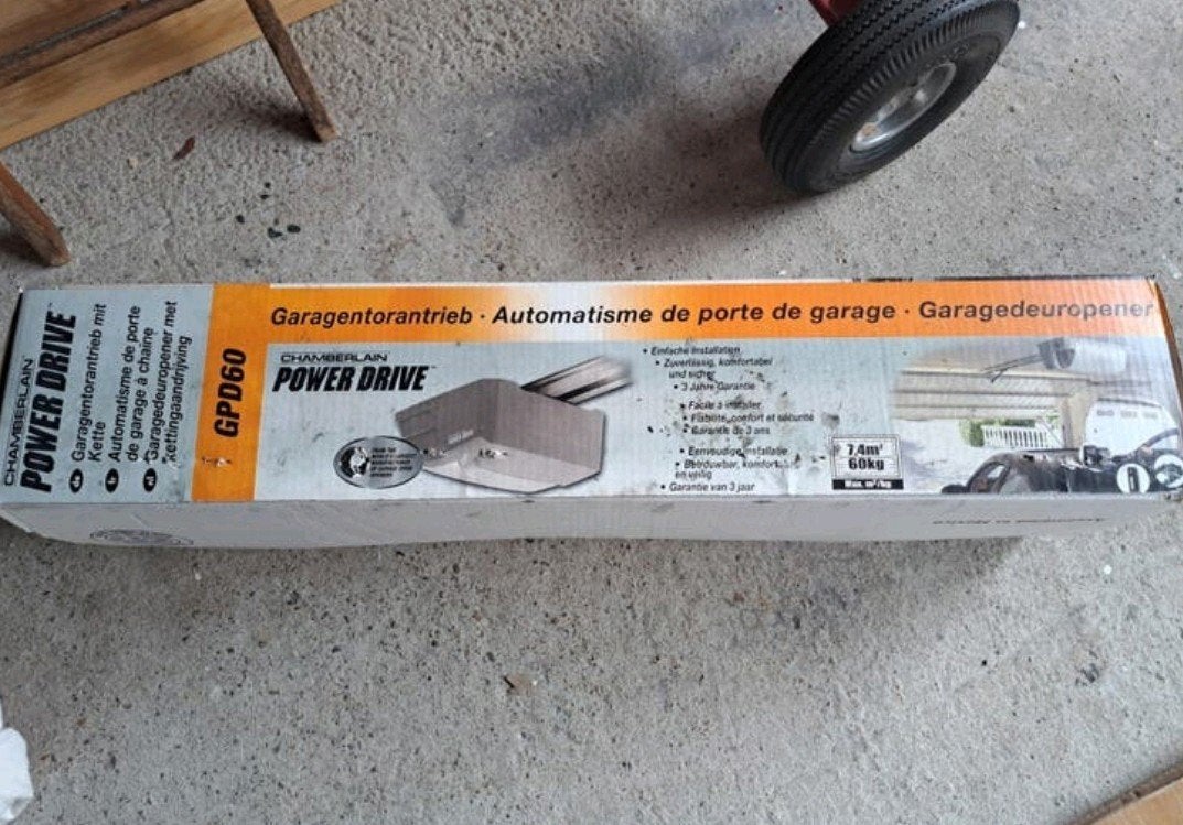 Elektrische garagedeur opener, Ophalen, Nieuw, Garagedeur