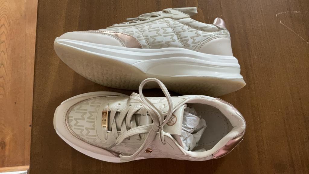 Mexx sneakers maat 39., Beige, Nieuw, Ophalen of Verzenden, Sneakers of Gympen