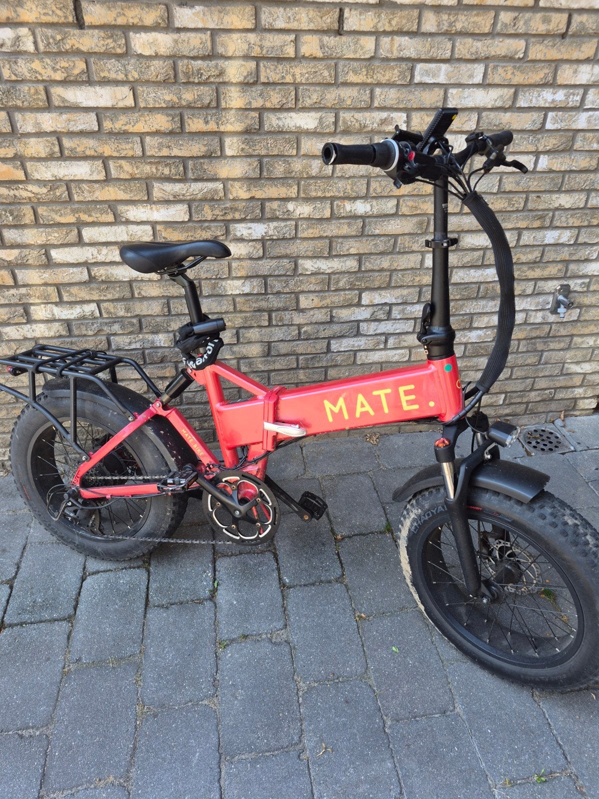 Mate X Bike met 17.5 Ah accu en snellader, Fietsen en Brommers, Ophalen of Verzenden, Gebruikt, 50 km per accu of meer, Overige merken